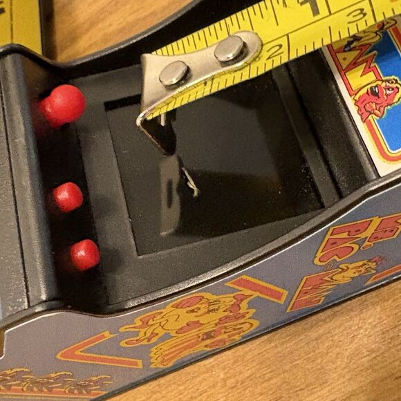 Pac Man Arcade Game World's Smallest Miniature Keychain  Super Impulse - Picture 11 of 11